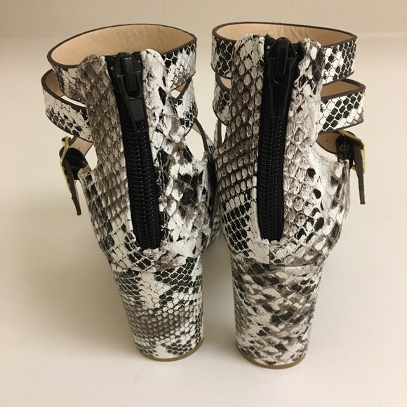 Python/ Snake Print High Heels - Picture 8 of 11